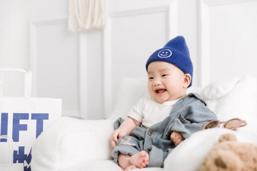 贵州宝宝多久开始攒肚