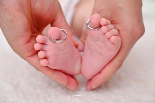 贵州孕妇多久肚子变大